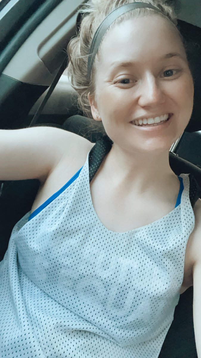emilyelisaevans's tweet photo. Sometimes #MedStudentWellness is saying, “Today is not a study day,” wrapping up your last case and sprinting home so you can make it to the fields in time for an hour of ultimate before the sun goes down https://t.co/pQEczoWPb8