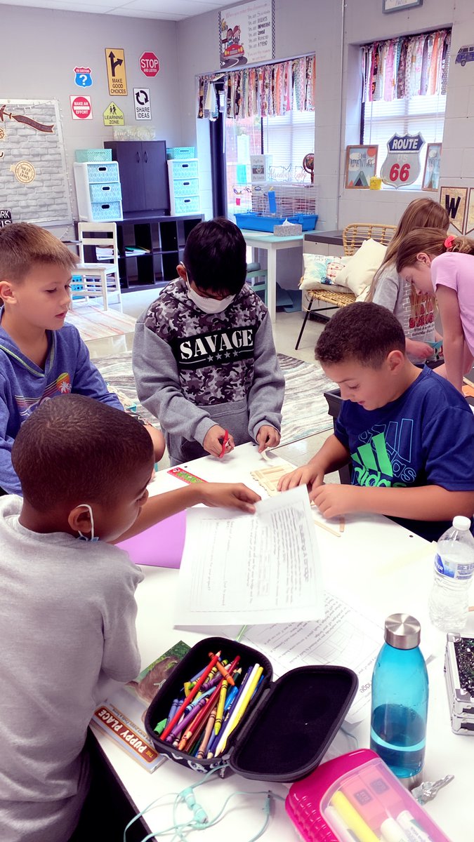 Engineers at work…💜💚 <a href="/WeAreBarfield/">Barfield Elementary</a> <a href="/rucoschools/">Rutherford County Schools</a> <a href="/RCS_STEM/">Stephanie Finley</a>