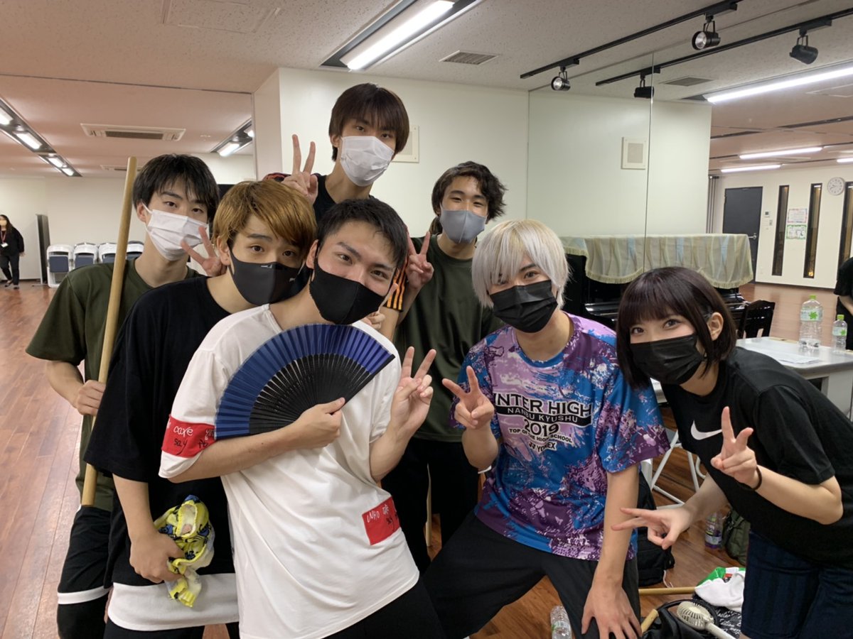 ポップカルチャーひろしま2021へ向けて
殺陣の練習　オフショットの一枚📸
オフの写真はやっぱり良い笑顔。マスクしていても表情がわかりますね✨
真剣な殺陣の練習の様子はまた後日お楽しみに🤩

#ヒューマンアカデミーパフォ #学校　#広島声優専門
