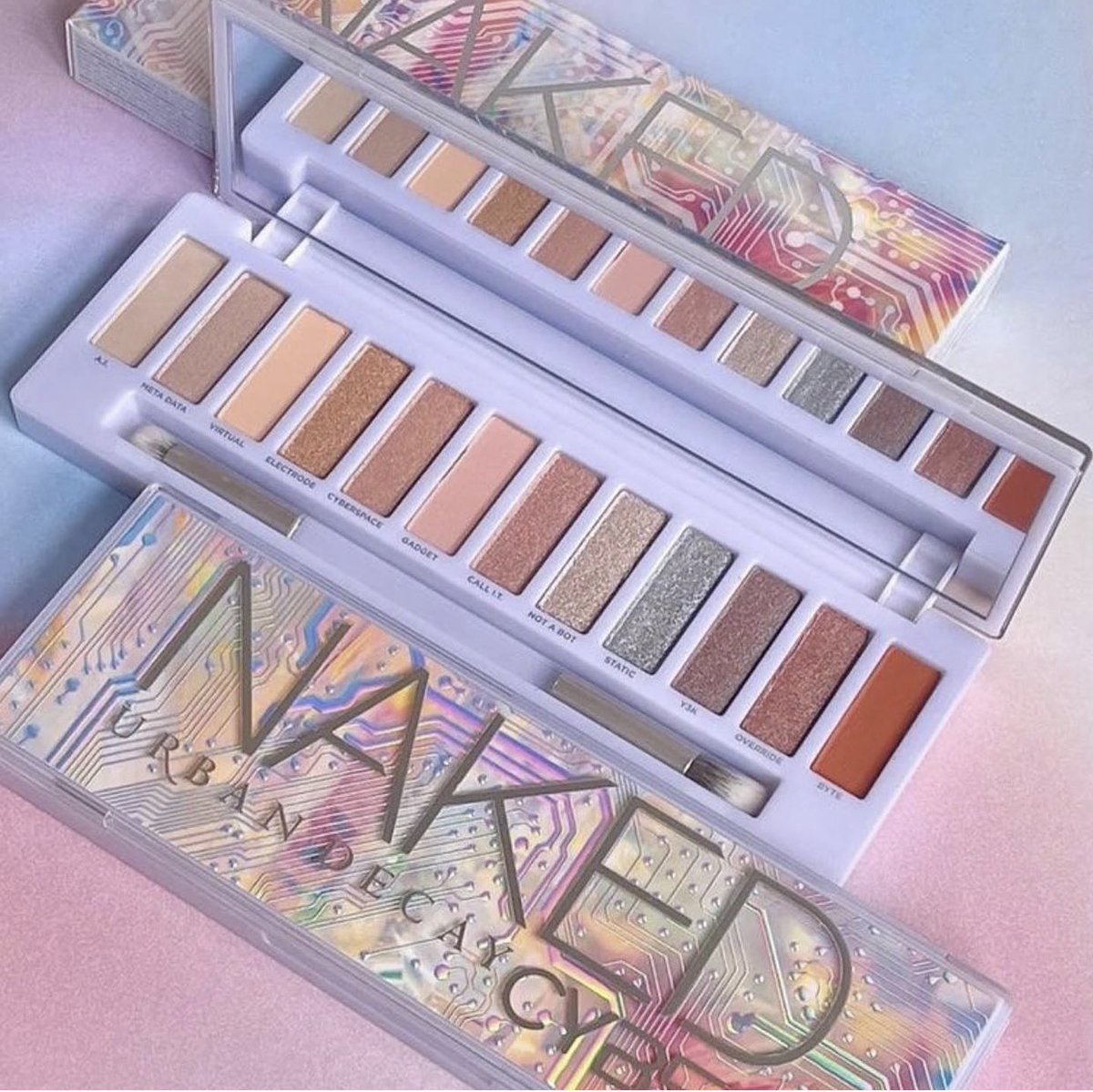 NAKED. 🦄 😍 🙌 🏼 NAKED Cyber Palette by. 