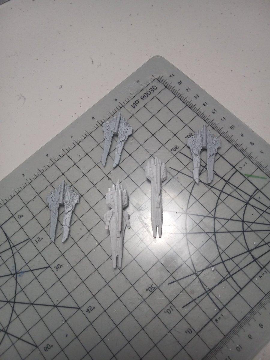 SpazzieL's tweet image. And now for something completely different.  Some ships from dropfleet commander. 3 corvettes, 2 frigates. #hobby #dropfleet #TTC