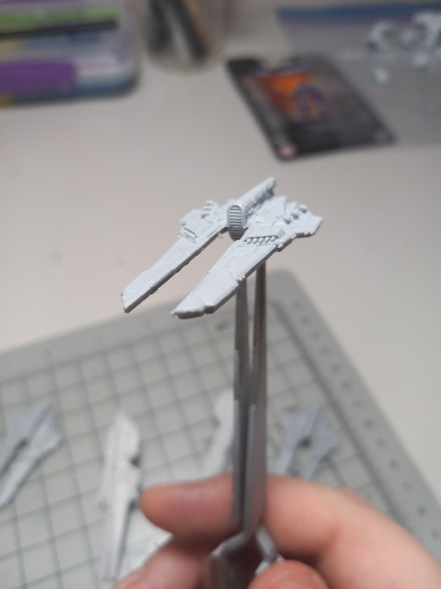 SpazzieL's tweet image. And now for something completely different.  Some ships from dropfleet commander. 3 corvettes, 2 frigates. #hobby #dropfleet #TTC