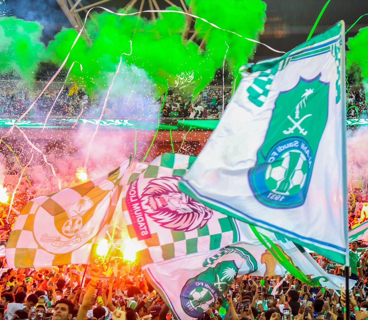 B_A_turkistani's tweet photo. الواحد يصحى يشوف ويقرأ أخبار تسر 
وتفاؤل يعم الأمه الأهلاوية 💚

كل التوفيق والسداد للأهلي وجماهيره❤️

أرفعوا رؤوسكم وأفتخروا برئيسكم الفخم  (ماجد) 

من ينكر كل مايقوم به وفريق عمله يعتبر (جاحد)

ولا ننسى العهد والعشق والنشيد الي علمنا إياه ( خالد)

وعبر الزمان سنمضي معاً 💪 https://t.co/2mVlpzJ7uW