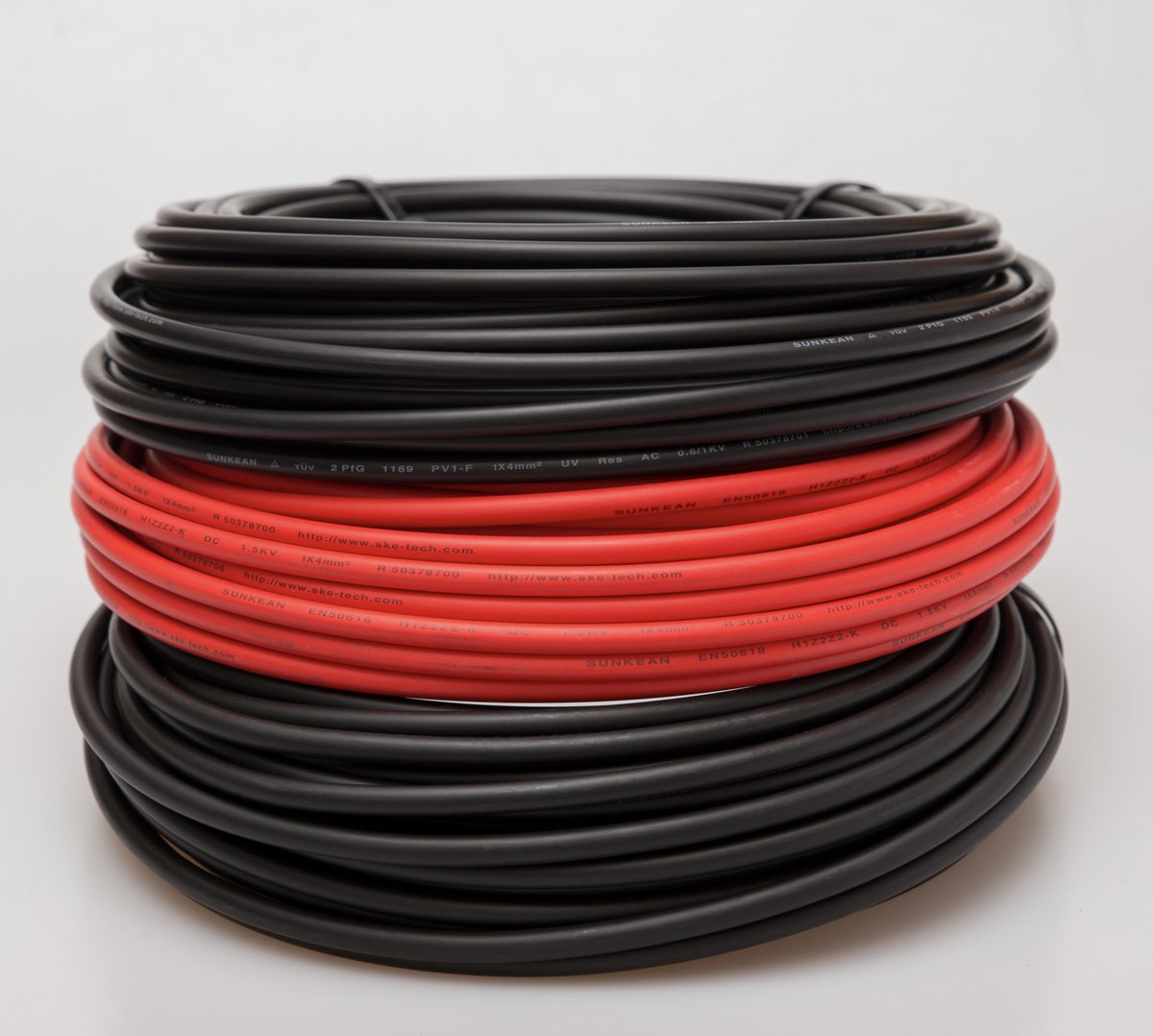 SOLAR CABLE  #SUNKEAN
● DC 1000V/1500V
#solar #solarcable #wiringharness #solarpanel #solarsystem #pvcable #pvwire #solarenergy #greenenergy #renewableenergy #solarpower #pvsystem #inverter #connector #renewable #sustainable #mono #solartrends #solarmodules #solarnews