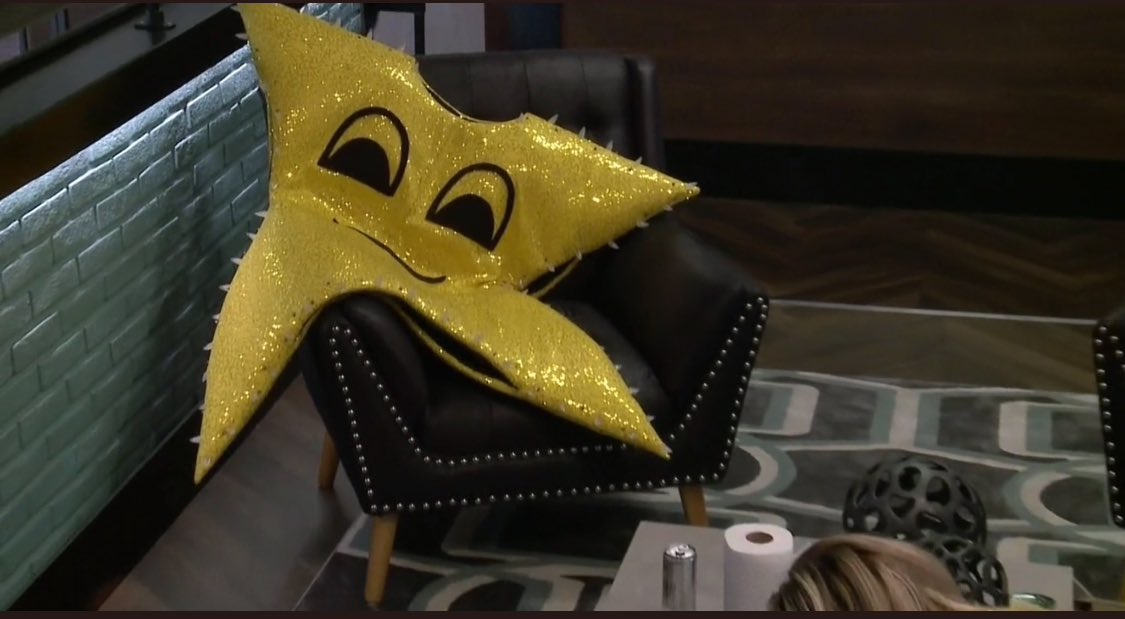 JanellePierzina's tweet photo. Great cast but I’m having difficulty getting into watching these people play. It’s almost like they don’t want to make moves or play the game? Does anyone else feel this way? I’m so checked out #bb23 someone let me know when the backstabbing and fighting begins https://t.co/mhXQkzS5r2