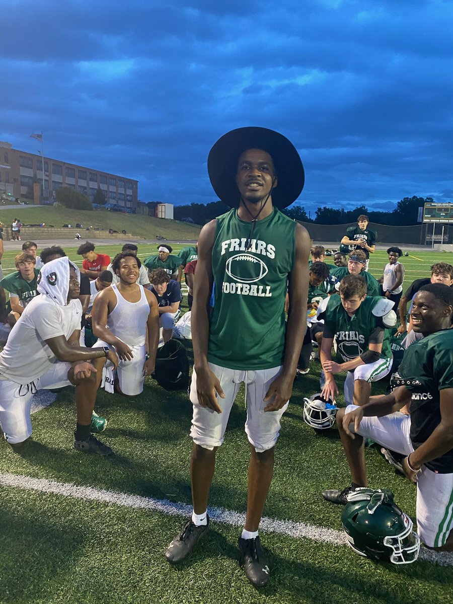 MBAP_Football's tweet photo. Players of the day.  Seniors Scott Bernhard-Kyle &amp; Myles Reynolds.          #FriarsDoItBetter #UsAgainstTheWorld https://t.co/U48OvthNgv