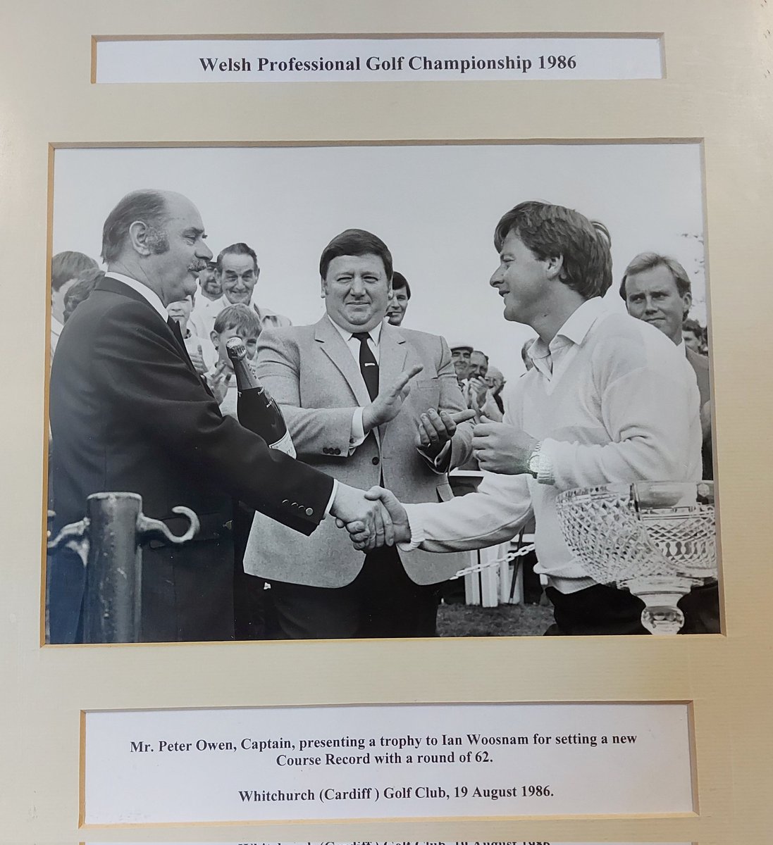 On this day 35 years ago <a href="/IWoosnam/">Ian Woosnam</a> set the course record of 62 (-9) <a href="/WhitchurchGC/">Whitchurch (Cardiff) Golf Club</a> in the Welsh Professional Championship

Needing a birdie at 17 or 18 'Woosie' holed from the bunker on 17 before a par on 18 saw him set the mark that still stands today

<a href="/wales_golf/">Wales Golf | Golff Cymru</a> #golfincardiff