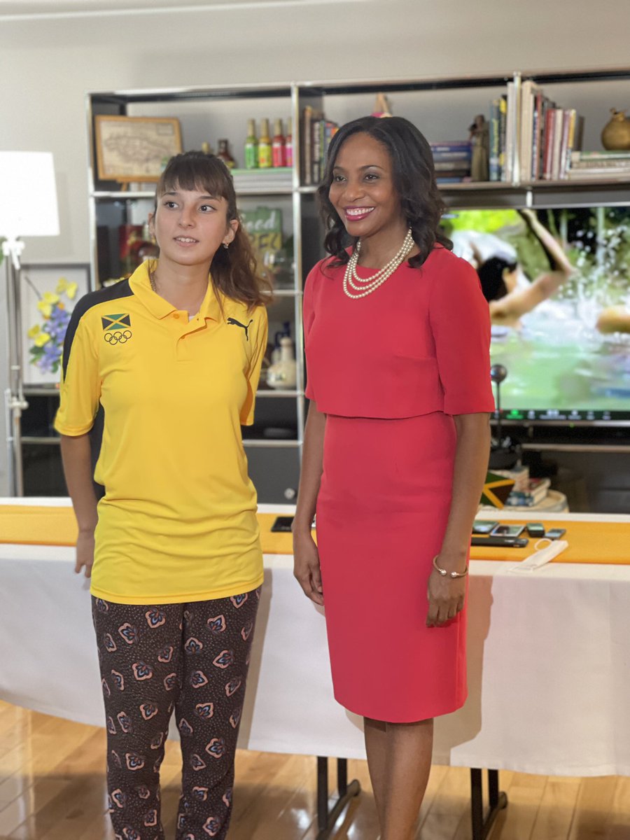 It was an absolute pleasure to host today’s ceremony to honour Tijana Kawashima Stojkovic, the @Tokyo2020 staff whose act of kindness toward @ParchmentHansle has inspired 🇯🇲 and the 🌍. Thanks to @TourismJa for ensuring that Tijana’s golden deed received an equally golden reward.