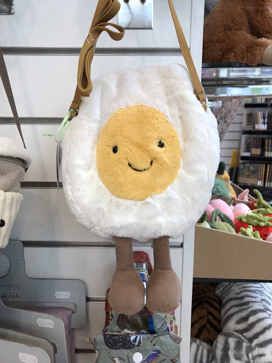 BathCardColl's tweet photo. Eggstremely cute #jellycat shoulder bag @bathshopping @Beautyatno32 @visitbath @bathbid #greetingscards #gifts #shoploc #indieretail #supportsmallbusiness https://t.co/YzNA8wfEWW