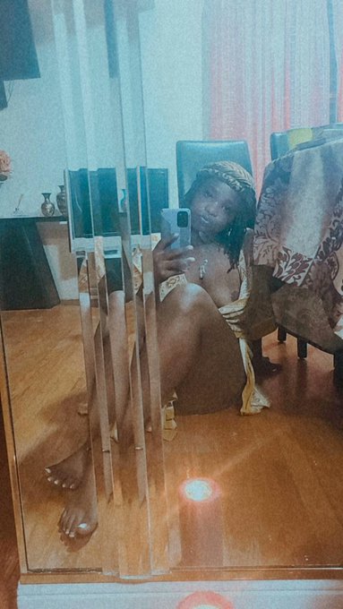 TDomonique_’s pics and videos