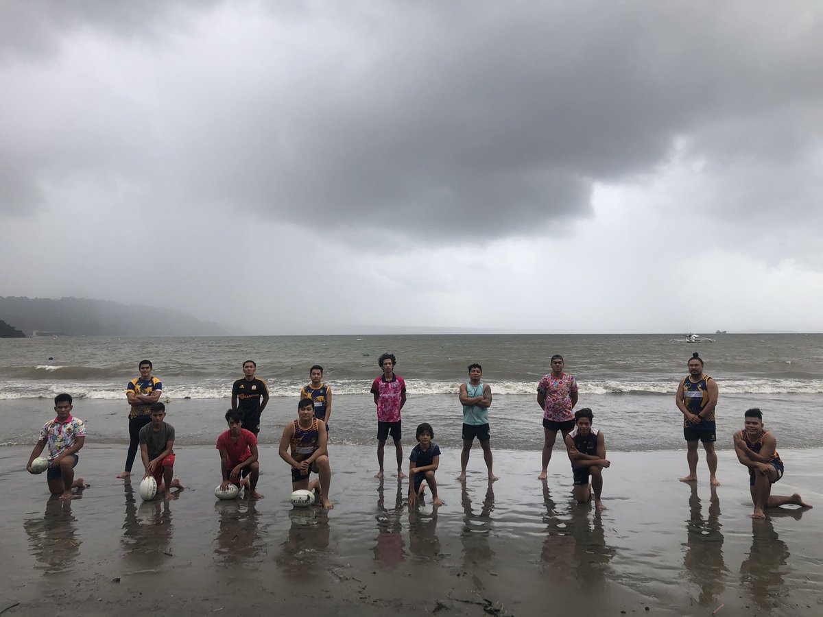 ClarkJetsRFC's tweet photo. #ClarkJets training on the beach 2 weeks ago, last week & this week.
#staysafe #staystrong #COVID19 #communityquarantine #MGCQ #ClarkJet #PotBelliedPigsHK #CanterburyRFC #OneClub #Overgaard #MarineTravel #ProjexAsia #rugby #rugbydevelopment #JetsFamily #simplythebest https://t.co/1eLisJ2Uge