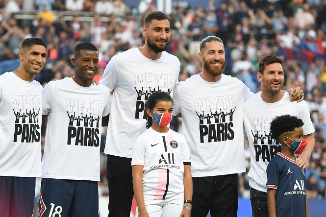 Vkgameone's tweet photo. 【VKGAME】Thể thao Khi nào Messi, Neymar và Mbappe chơi cùng nhau ở PSG?
Người hâm mộ PSG đang nóng lòng chờ đợi được chứng kiến cây đinh ba tấn công Messi, Neymar, Mbappe kết hợp với nhau trong đội hình.
#VKGAME #Thểthao #Bóngđá #SPORTS https://t.co/UwGMawqmNc