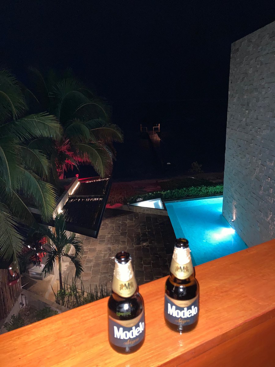 Front row seats for hurricane #Grace #Tulum