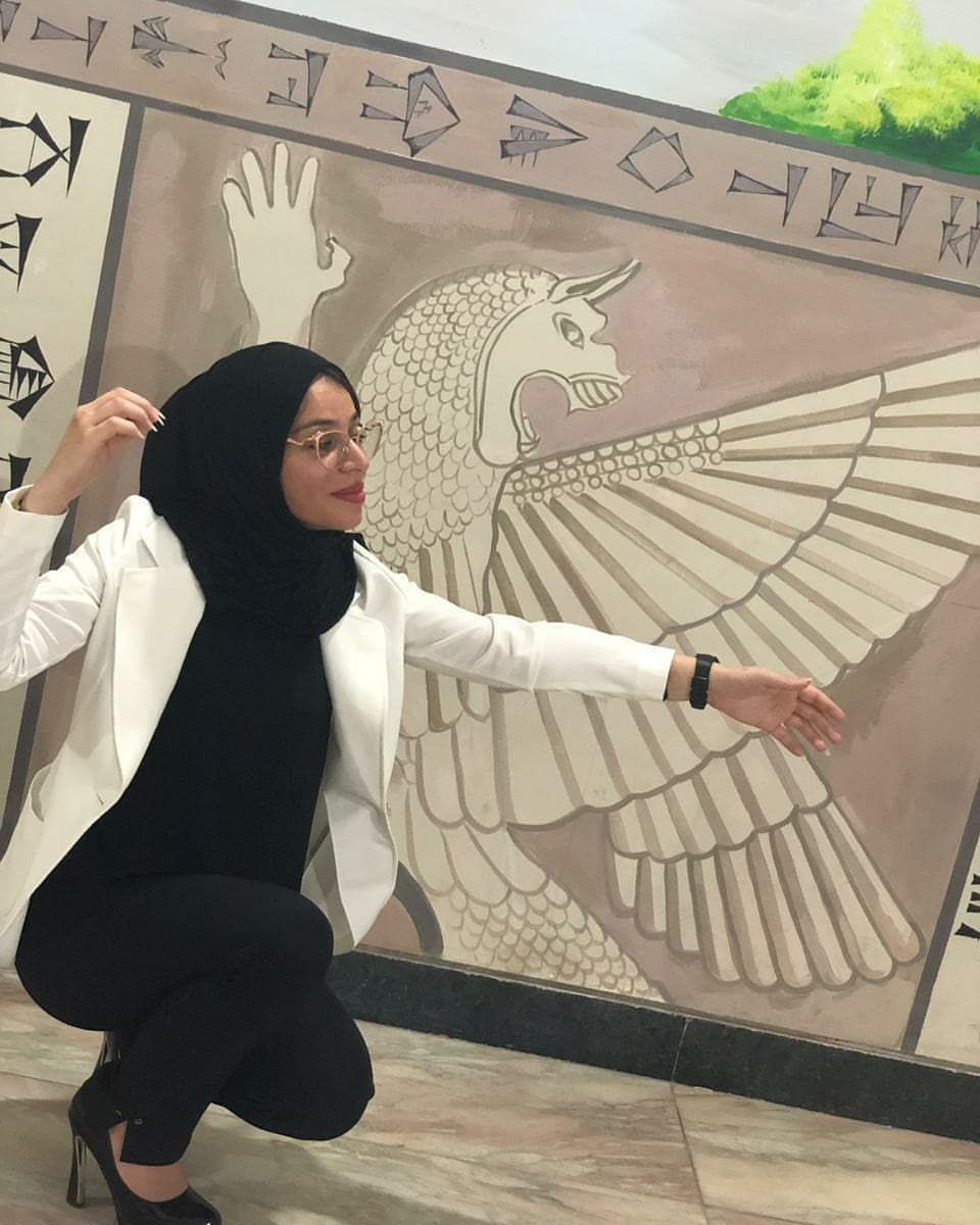 قالتها الشهيدة الثائرة د.ريهام يعقوب ( أنا الحسيني المن صدگ ) فباركها الله ليجعل الذكرى السنوية الأولى لإستشهادها مع ذكرى إستشهاد الإمام الحسين ( ع ) بعاشوراء.
- كم أنتِ عظيمة .. رحمكِ الله وأذل قُتالكِ وأخزاهم.
_____________
#واحسيناه