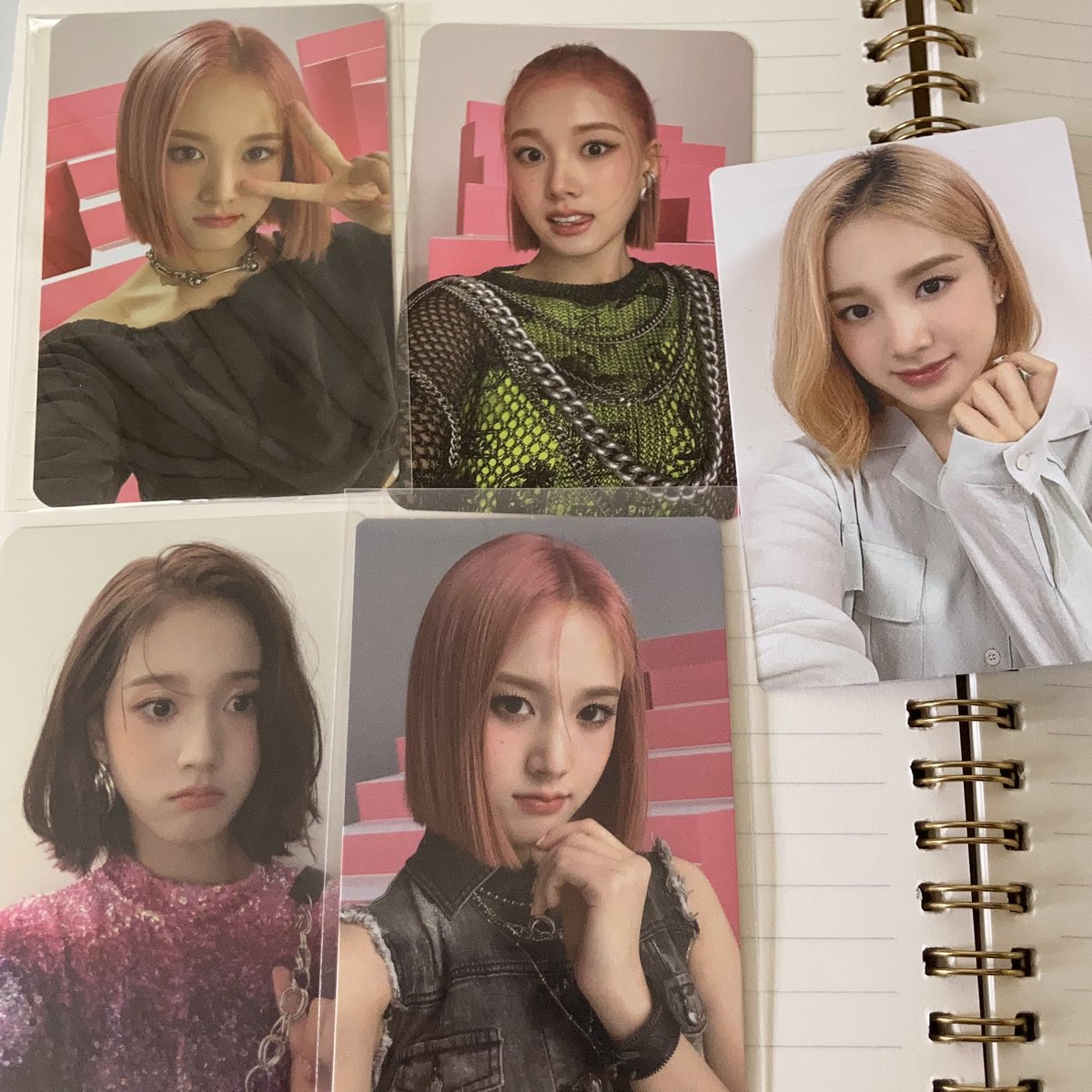 nothingonitt's tweet photo. 스테이씨 
삐죽재이 삐죽예은
브이재이 브이예은
메롱재이 메롱예은
8만원재이 8만원예은
향수재이 향수예은

일괄 2.8에 데려가실 분 구합니다... 
배송비 포함이고 빛반사도 해드립니다
즉입이면 2.5까지 가능 연락주세요 https://t.co/s5LzRPdc7m