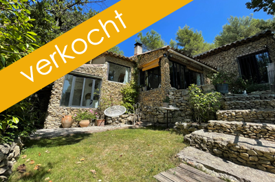 ventouximmo's tweet photo. Eén dag na publicatie op onze website verkocht aan een Belgisch koppel! 👊

Ook op zoek naar uw droomwoning in de Provence? Vul ons huizenjagersformulier in op onze website en wij gaan voor u op jacht! 
https://t.co/dmLoqJJwPL
 #vastgoedkopenprovence #huizenjagers #teamvip https://t.co/lAuljg0LAT