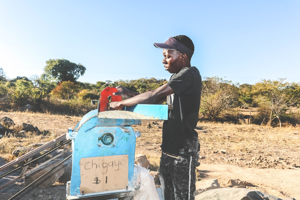 ZRBFZIM's tweet photo. Eddie’s income-generating ventures started in February, this year with the realization of  USD 210 from his chicken rearing project. To date, he is a proud owner of a grinding mill valued at USD 950 and is making an average of $30 profit per week. https://t.co/e5uslyMoGl
