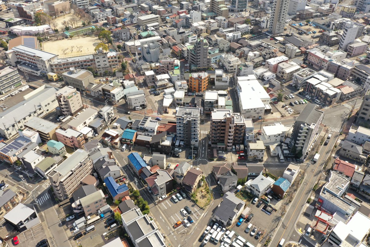 ChintaiClassico's tweet photo. 上空からマンションを撮影(^ ^) https://t.co/PpHmWEuBuz