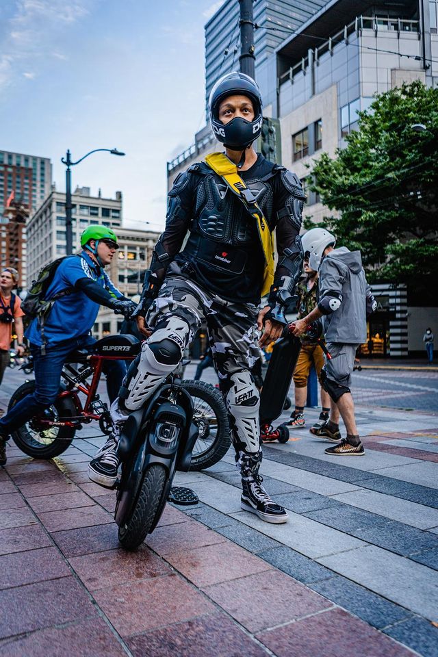 INMOTIONSCV's tweet photo. Discovering new routes on the roads of somewhere with #V11
π·@swifty.pnw
#Inmotion #InmotionV12 #inmotionV11 #inmotionV8F #inmotionV5F #amazonproduct #onewheel #productdesign #skateboard #scooter #Tacotuesday #colorful #greenhat #riding #lowcarblife #fun #electricbike https://t.co/TgdA0802n1
