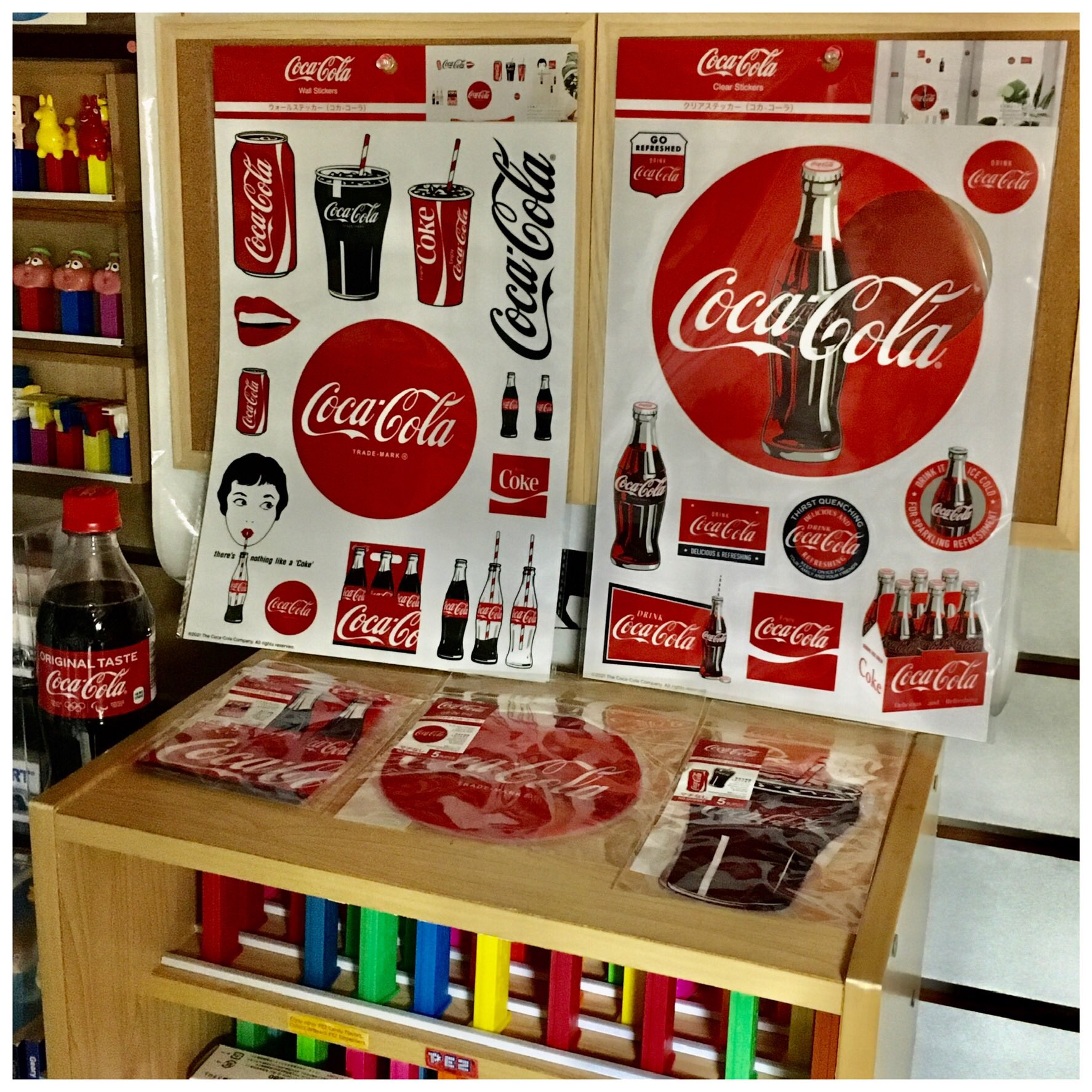 最安値級価格 コカ コーラ 防水ステッカー agapeeurope.org