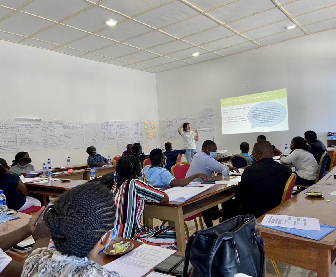 LoureiroMag's tweet photo. .@Refugees is building response capacity against gender-based violence across 📍Cabo Delgado. Working with such dedicated local authorities🇲🇿, 🇺🇳and NGO GBV teams has been an humbling and inspiring experience. #ProtectionMainstreaming https://t.co/g4Y9w4du6W