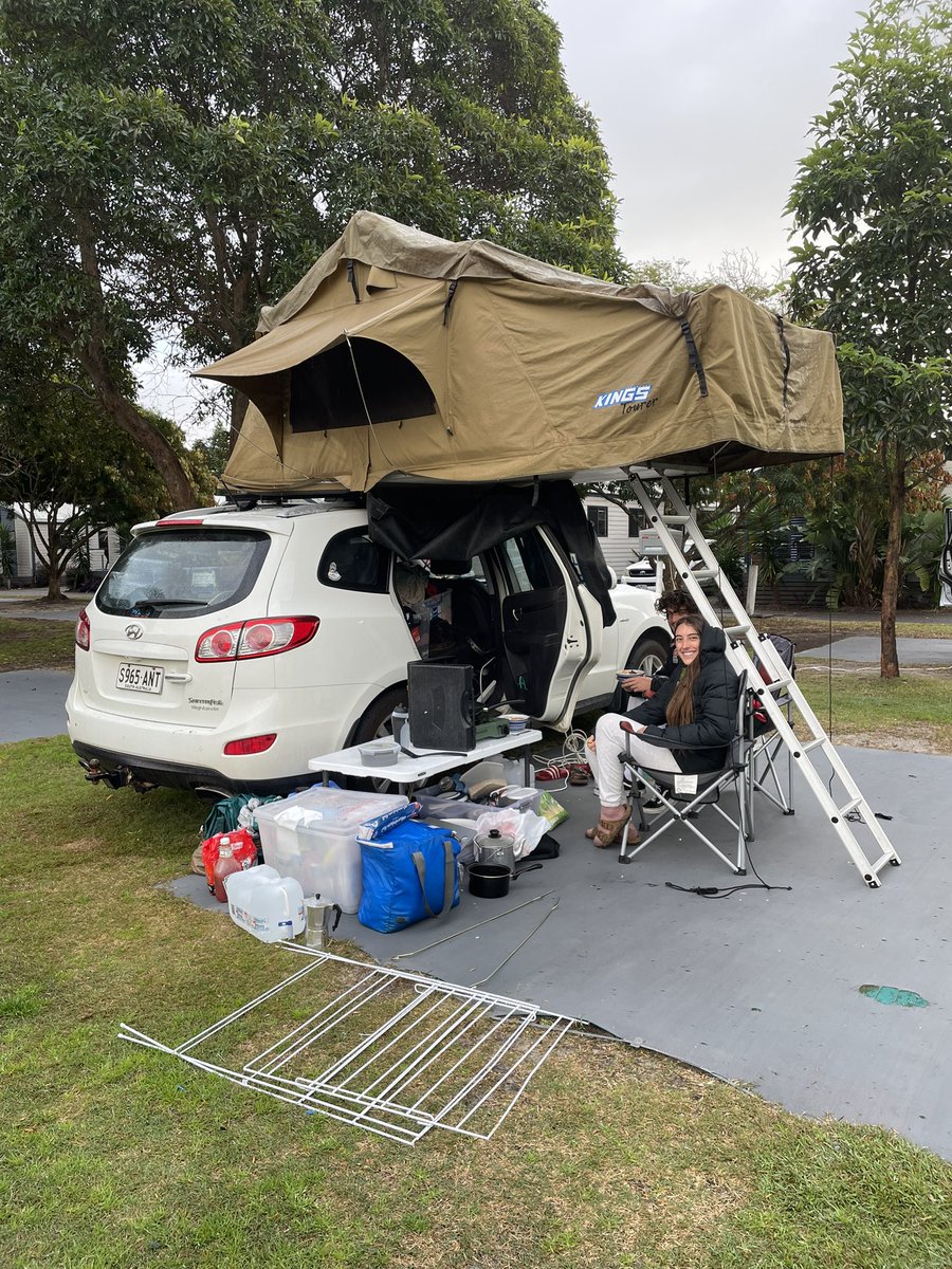 chloehayes13_'s tweet image. PhD field trip 2021: Take me back to living on the road for 3 months with my ultimate best friend. Somehow we managed not to get in each other’s hair… Can’t wait to see what we find! #phdlife #phdchat #fieldwork #climatechange #tropicalfish