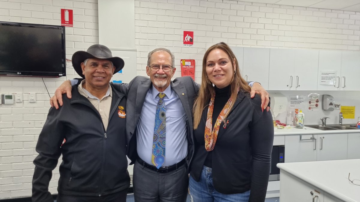 ChiefSciWA's tweet image. Last week, I spoke to senior school students at Thornlie Senior High School for their #NAIDOCWeek assembly about the significant contributions to science made by First Nations Australians.
#NAIDOC2021 #HealCountry