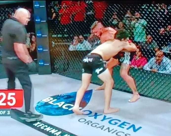 BooEula's tweet image. FIND OUT BLACK OXYGEN ORGANIC / FULVIC ACID ↙️
blackoxygenorganics.com/about-me/yuli