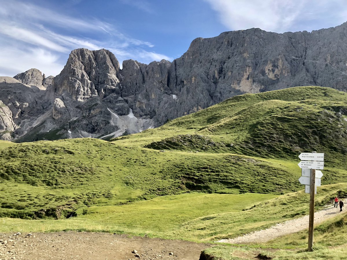 andreacensoni's tweet photo. 🏔 #myplaces
#valgardena #gardena #trentinoaltoadige #südtirol #dolomiti #italian_places #unesco #ig_altoadige #ig_italia https://t.co/WUpgvru32z
