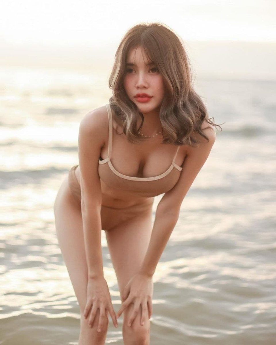 hebeibei0428's tweet photo. 需要影视资源的小可爱们加入群 每天都更新哟 
#影视资源 #热门电影 #免费电影 #回国路由器 #中国IP #亚洲地区
https://t.co/XFk9aEoxlA https://t.co/lFjJMQOVtl