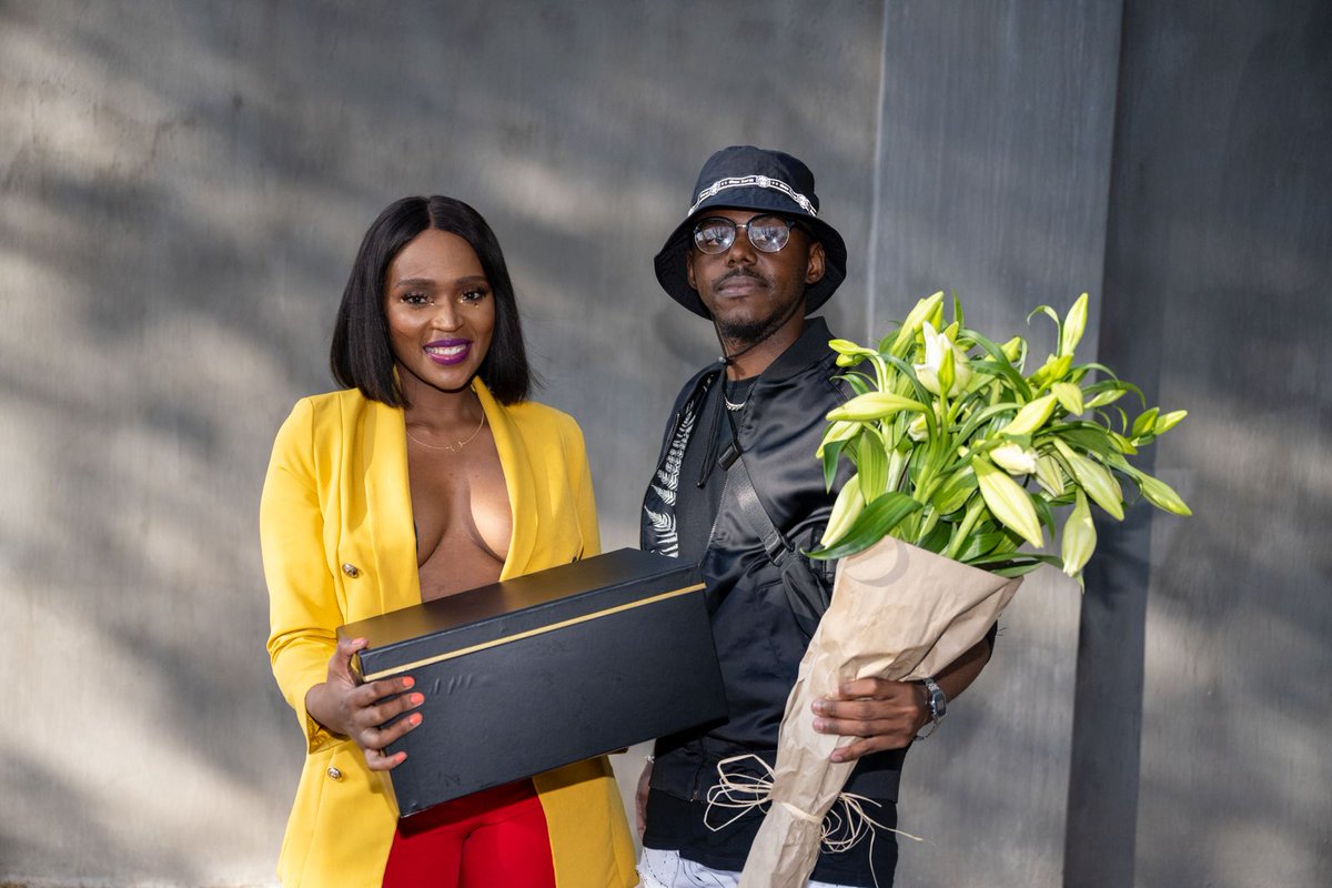 AuGoldVodka's tweet image. Thespian Thursday goes to @Mo_Setumo ‼️

AU gold is celebrating women’s month with the stellar actress @Mo_Setumo , where there’s a woman there’s magic. You are a courageous woman and you live BOLDLY, today we celebrate you! Happy women’s month 🍹👸🏻

🔞