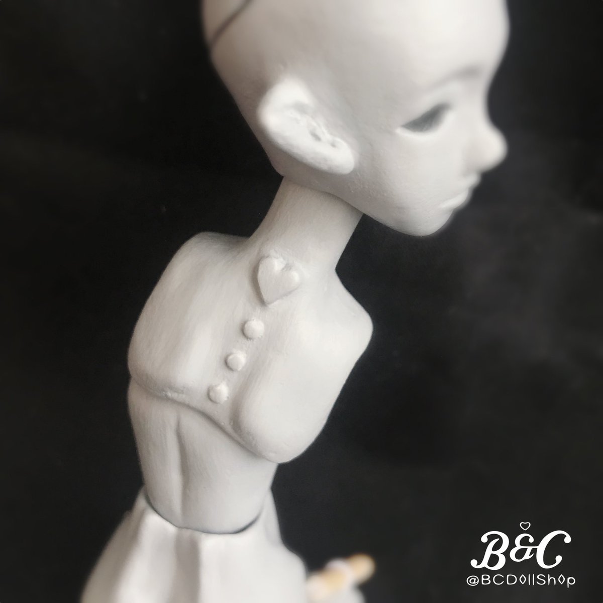 bcdollshop's tweet photo. やっと体の部分がほぼ完成しました

#bcdollshop https://t.co/eYnRistquP