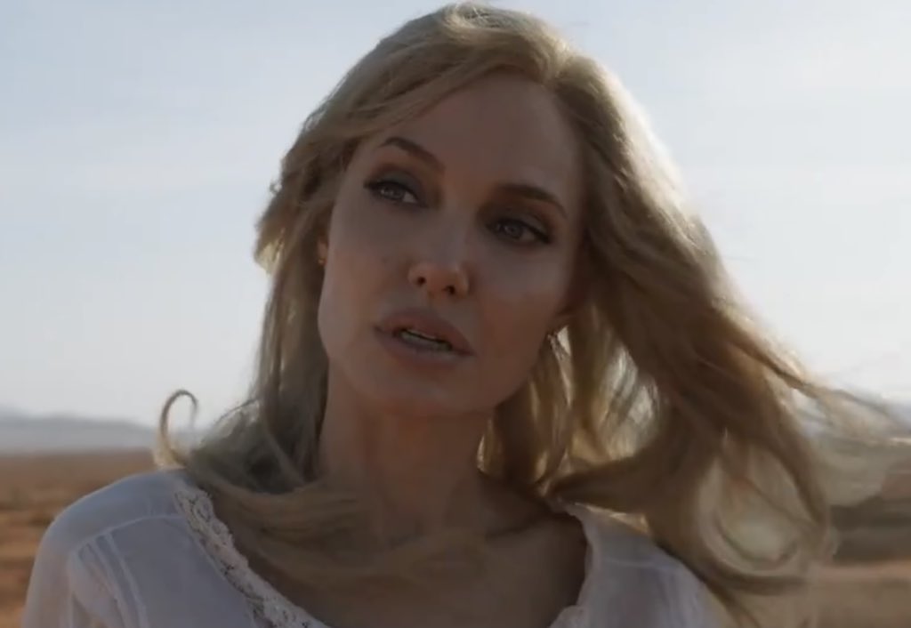 ShangChiTheGOAT's tweet image. stop scrolling and appreciate angelina jolie