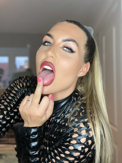 🖕🏼 https://t.co/Ryxtf4vb9C<a href="/tag/onlyfans"class="tags"><span>#onlyfans</span></a>