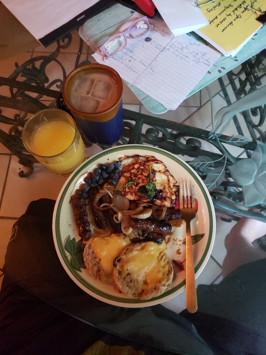 mcflappyhappy's tweet photo. @WARDELL416 A breakfast for champions https://t.co/oRpy4PeidR