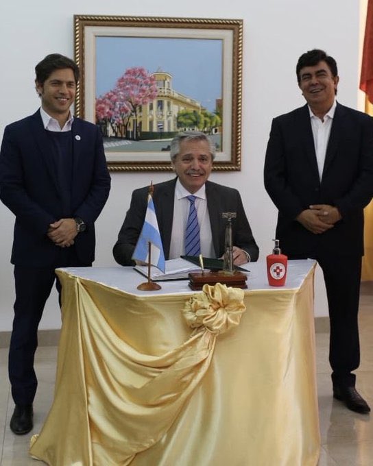 Este mantel es para que los del FMI pierdan las esperanzas en cobrar.