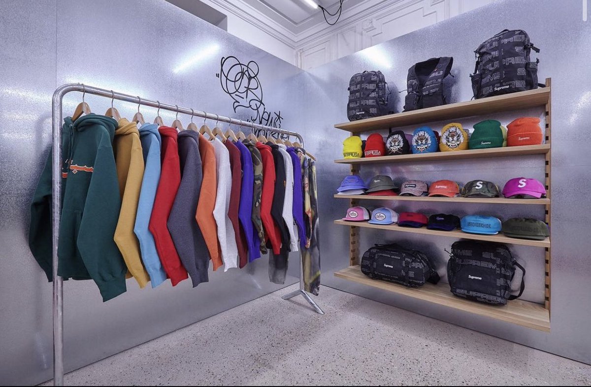 Supreme for Dover Street Market London ❤️