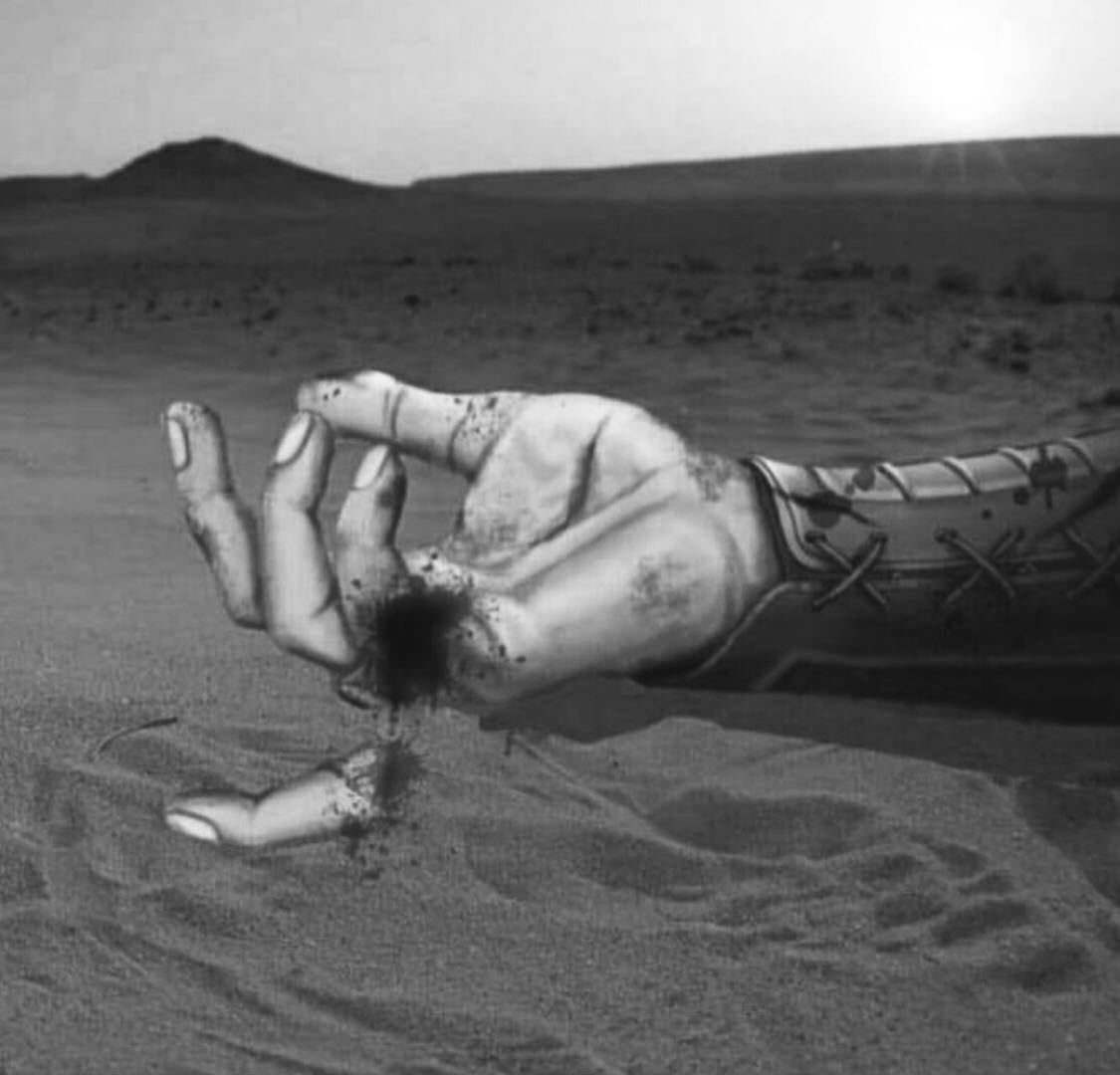 🏴💔🏴

سلام الله على التسعة اصابع،،،💔