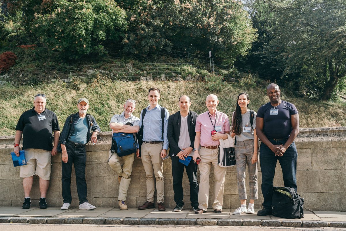 Over the course of the project the men were able to gain fantastic insights into George III’s life from the HRP curators. We also took them on tours of #KewPalace, Windsor Castle (@RCT), The Royal College of Physicians (@RCPhysicians) & #HamptonCourtPalace. We had great fun!