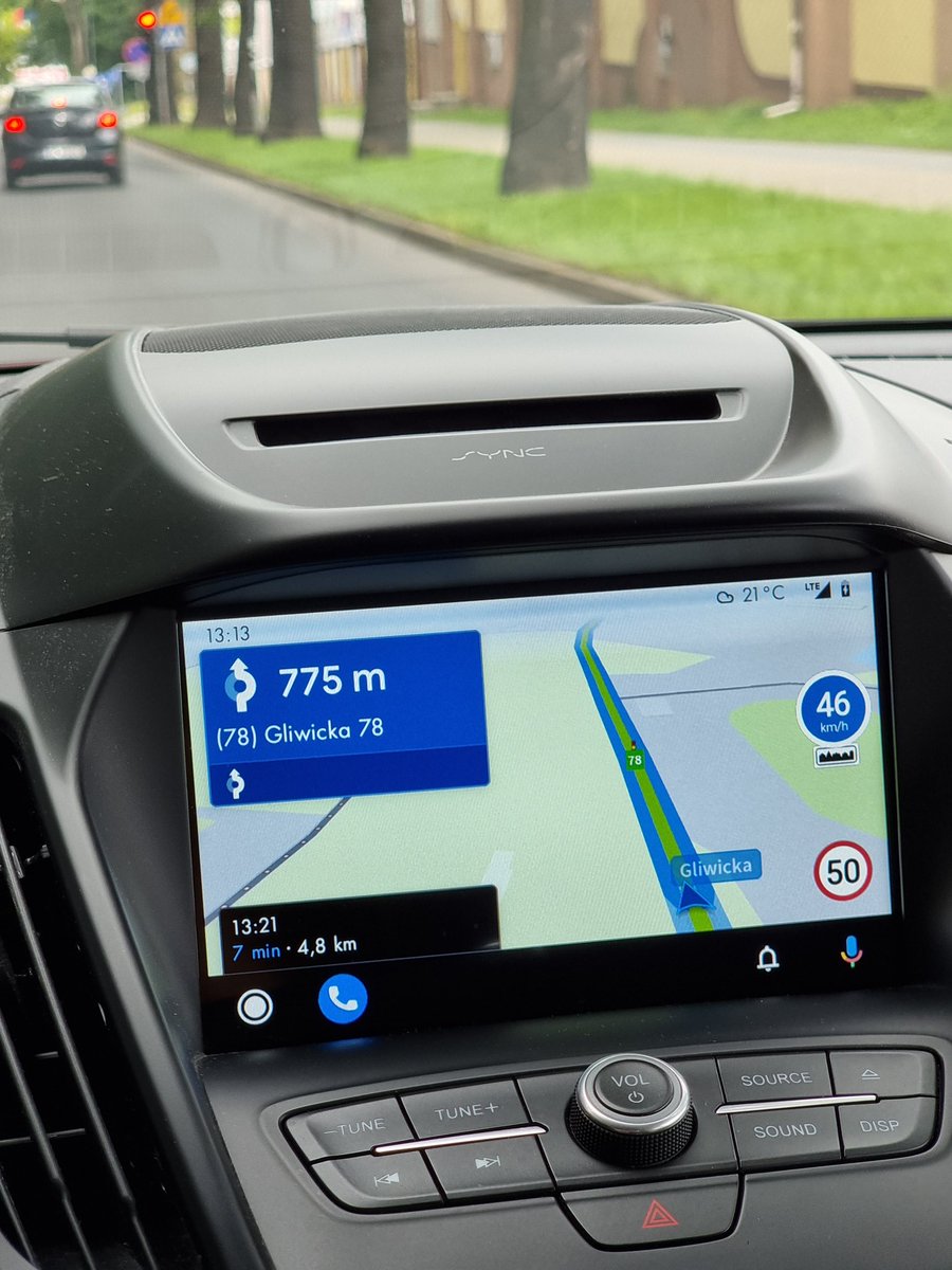 darekdudziak's tweet image. Pierwsze wrażenia jak najbardziej pozytywne, choć nie zabrakło także psikusa &quot;#AutoMapa nie odpowiada&quot;😃 Głos Hołowczyca jak za dawnych lat... 

Teraz czekam jeszcze na #NaviExperta w wersji Android Auto...