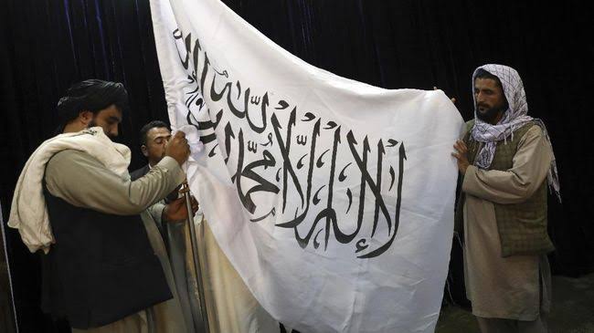 MSApunya's tweet photo. Semoga yg Retweet🔄, yg Like❤ yg Komentar💬 &amp; yg Melihat😍 twit ini di akhir hayatnya mengucapkan dua kalimah Syahadat. Aamiin🤲 https://t.co/P939x9vRsu