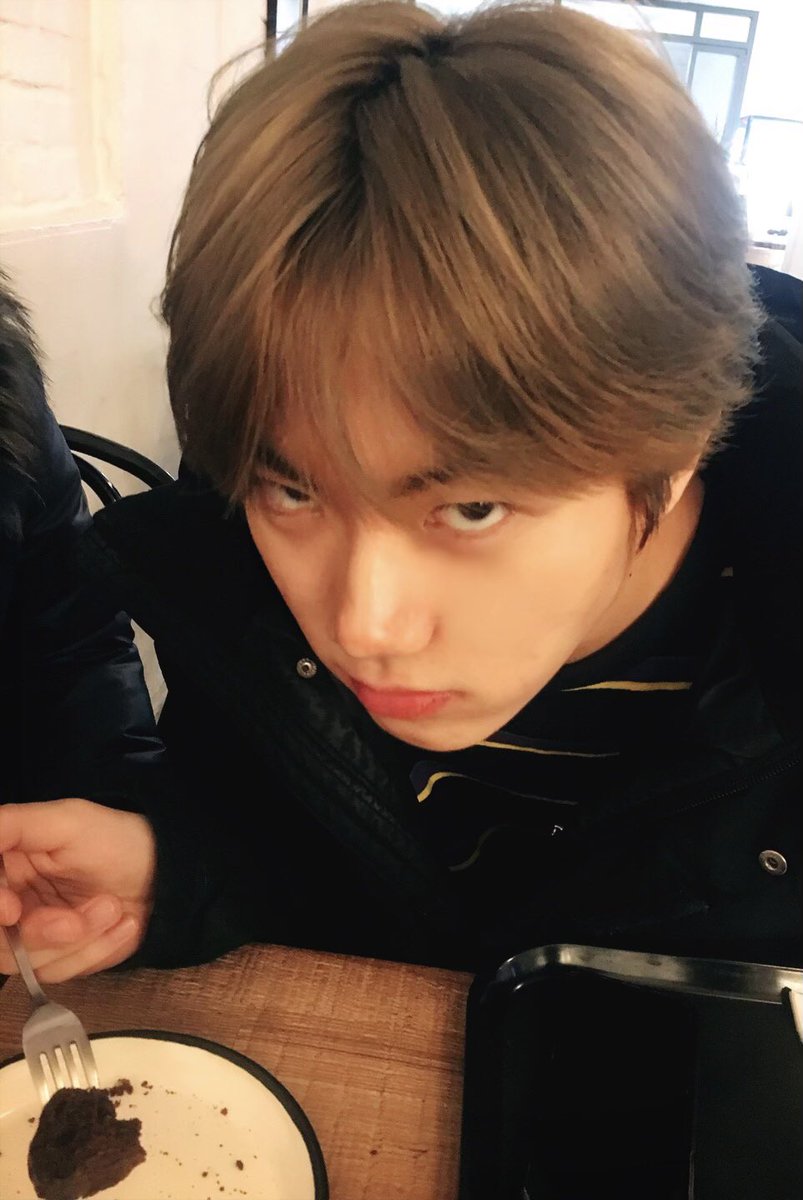 ChuJiminFr's tweet photo. • TWITTER • 160821

[#JM]
❝ Quand j'étais petit, j'avais toujours l'air d'un méchant garçon quand on me prenait en photo.
Peut-être que c'est pourquoi...?
Même maintenant que j'ai grandit, j'ai toujours les même expressions https://t.co/3gKxGl2nsv