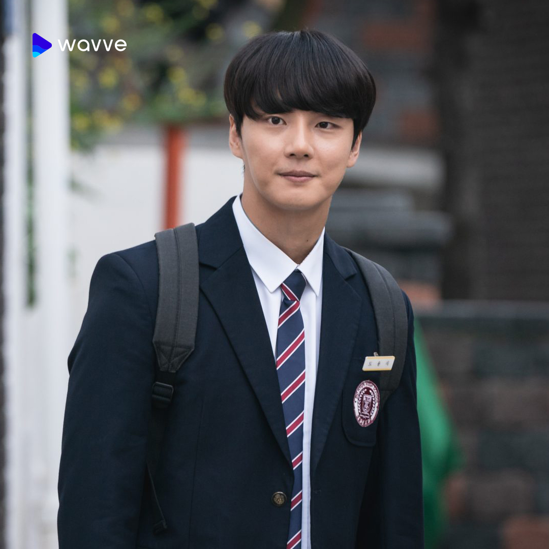wavve_official's tweet photo. "있어, 너보다 멋진 놈 내 첫사랑, 도용식"
뽀시래기 시절 핵인싸였던 용식이 1N년 후 첫사랑 앞에서 고개 숙인 이유는?
유미업 첫 커플 스틸 공개📸
-
#웨이브오리지널 코믹 발랄 로맨스 ‘유미업’도 #웨이브에있었어
8월 31일 전편공개
-
#윤시윤 #안희연 #박기웅
#YouRaiseMeUp #유미업 https://t.co/QKXTUw15aI