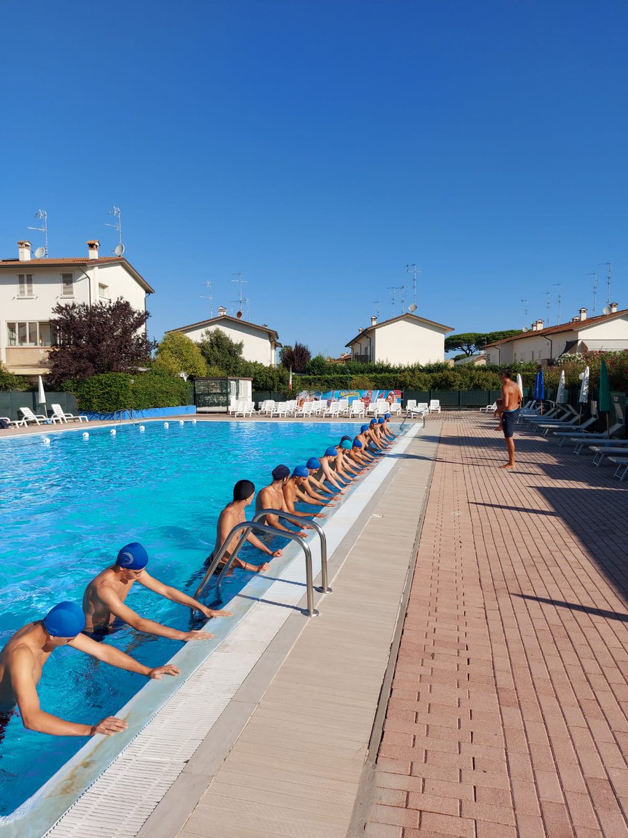 Seduta mattutina nella piscina del Residence Costa Paradiso a Lido Adriano!!