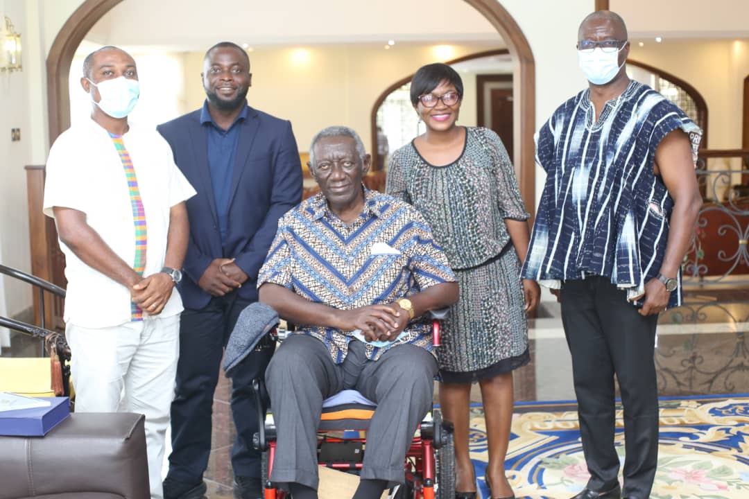 EdemKojoDoe1's tweet photo. I paid a courtesy call on His Excellency @JohnAKufuor, Former President of the Republic of Ghana at his residence to dedicate the 2020 Civil Service Award for Outstanding and distinguished professionalism and hard work to the @OHCSGhana and also thank him for investing in me. https://t.co/pS1YkYTfm4