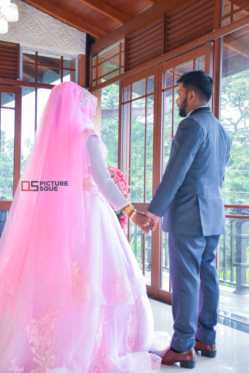 akmalmohamed18's tweet photo. Happy wedded life Mohamed faizal & Fathima
Book your day with us
Contact now : 076 98 78 917
#mehadifunction #mehadicones #bridel #photography #photoshoot #packages #picturesque https://t.co/djHza1Zim2