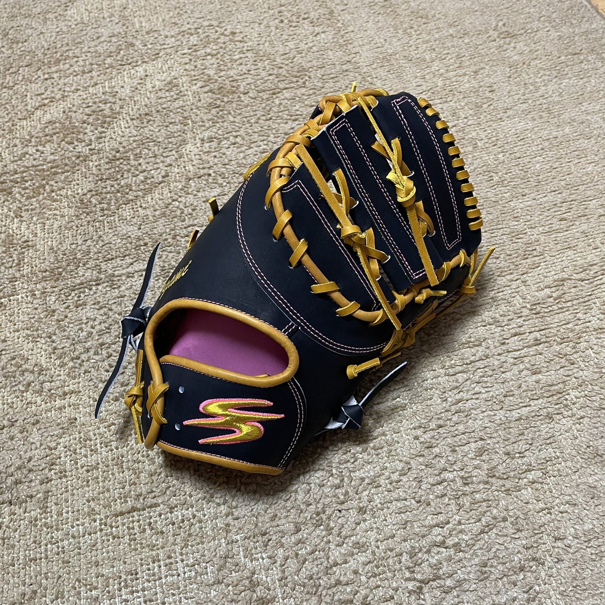 すみれスポーツ 硬式用 ファーストミット 左利き neuroid.uprrp.edu