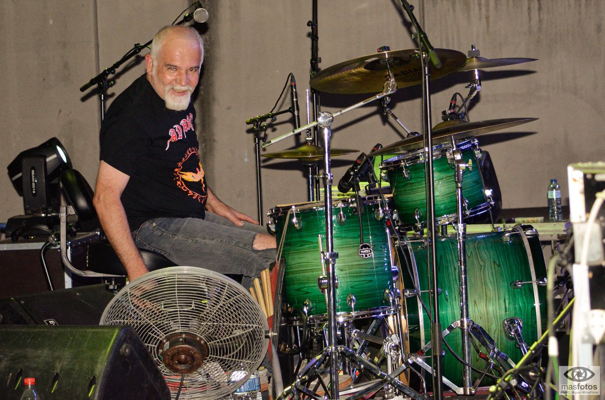 Adarel_Metal's tweet photo. Ahhhh.... ¿que queríais caña? Os vais a enterar.
Nuestro Pachi, en el Festival Casarock 2021.
@Kivents1 #adarel https://t.co/PmGRf6bkRE