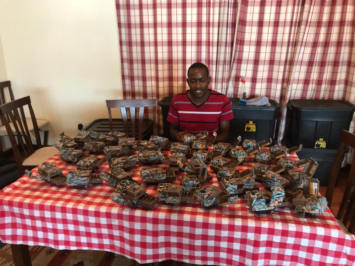 We would like to say a huge thank you to our #Kenya team for all their hard work setting up #cameratraps this year. Here is a photo from our online training sessions led by <a href="/bushdogGBF/">Guilherme B Ferreira</a> and all our camera traps before going to the field. Very excited to see the results👀📸🦁🐘