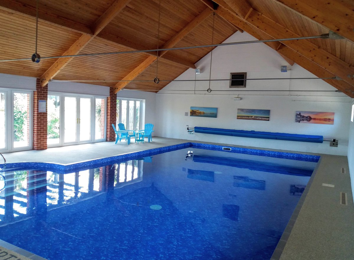 TheHolidayCots's tweet photo. 💙 Guest Review 💙
"Stayed here with two children. Absolutely fantastic, a real home from home. So much to do in the area. Would highly recommend!"
🛏️ Sleeps 1-6
https://t.co/CqPj97fKD5
#Holiday #GuestReview #Family #SwimmingPool #PlayArea #Roughton #Cromer #Norwich #Norfolk https://t.co/x848gq7hgx